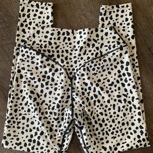 Balance Athletica Snow Leopard 1.0 Leggings